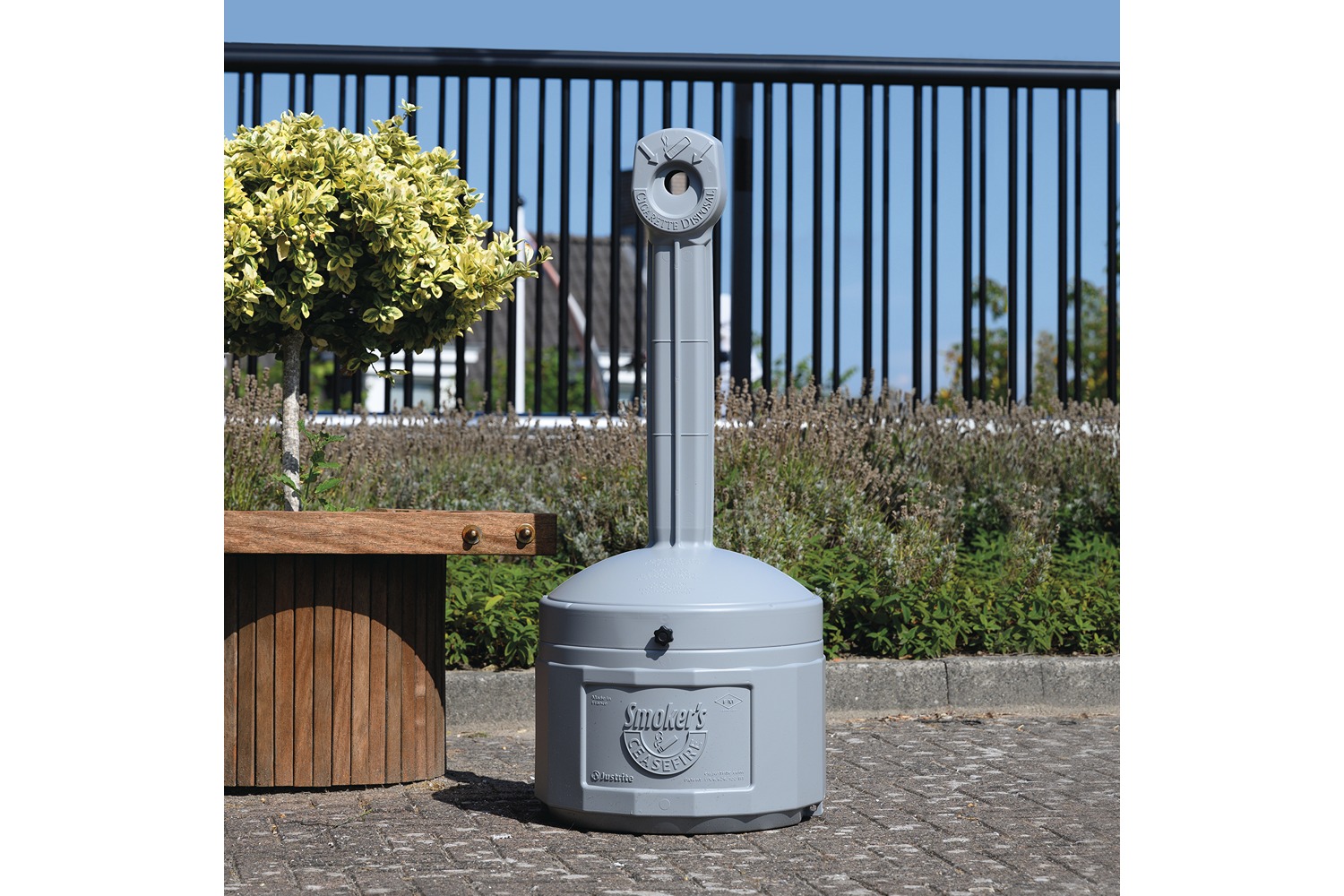 jsm26800sn Justrite Grey Polyethylene Standing Outdoor AshTray, 419 mm x 978 mm x 419mm