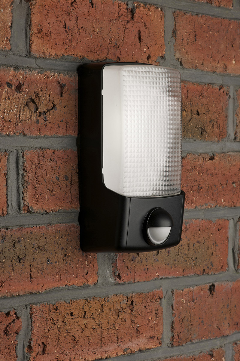 led88pirn Timeguard Rectangular Rectangular LED Bulkhead Light, 5 W, 230V ac Lamp Supplied, IP55