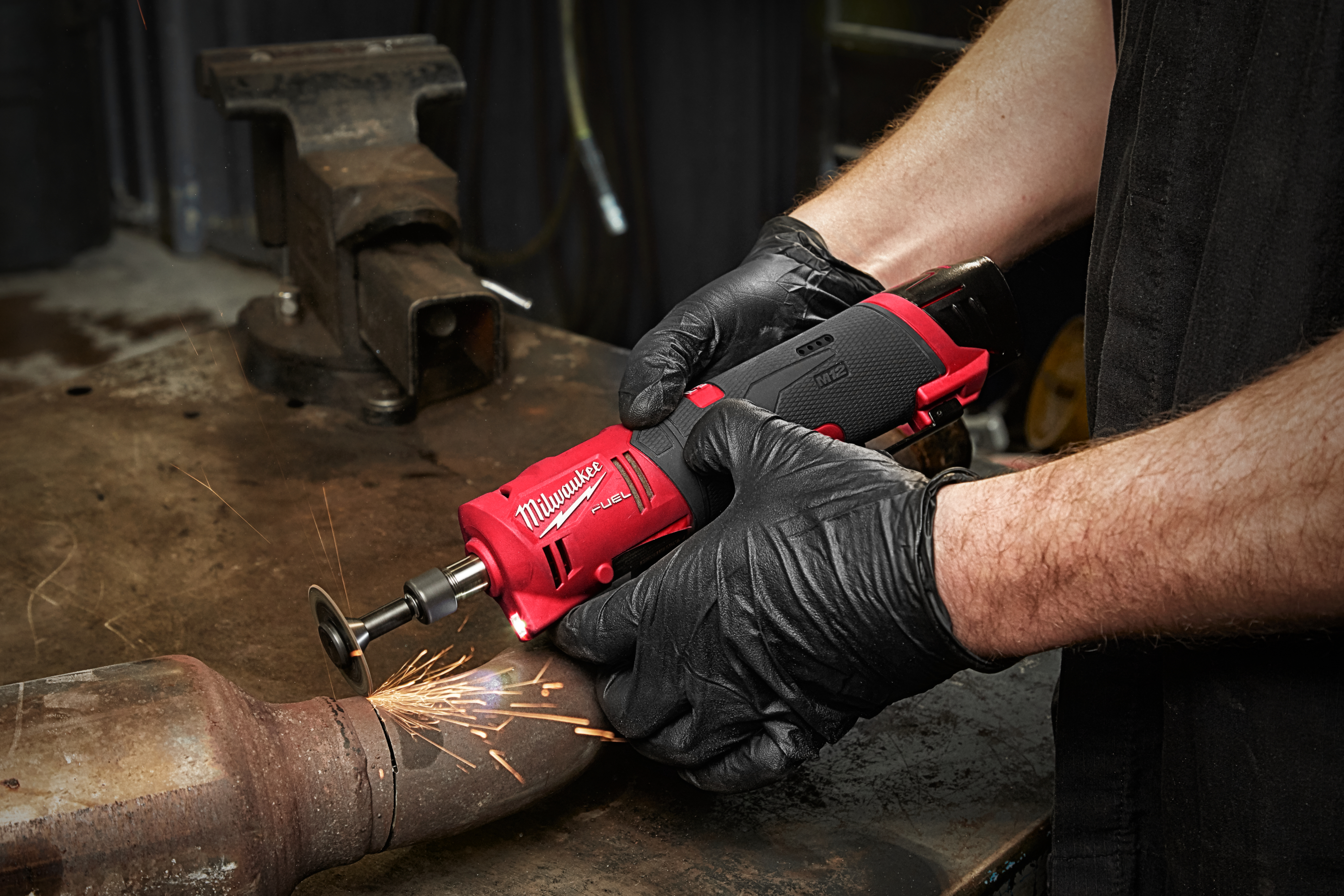 m12fdgs-422b Milwaukee M12FDGS-422B M12FDGS-422B Cordless Brushless, Cordless 4 Ah 6mm, 8 mm