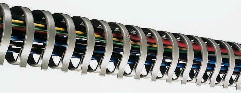 Hager Standard Grey - Flexible Slot, W33mm x D31 mm, L0.5 m, Polyamide