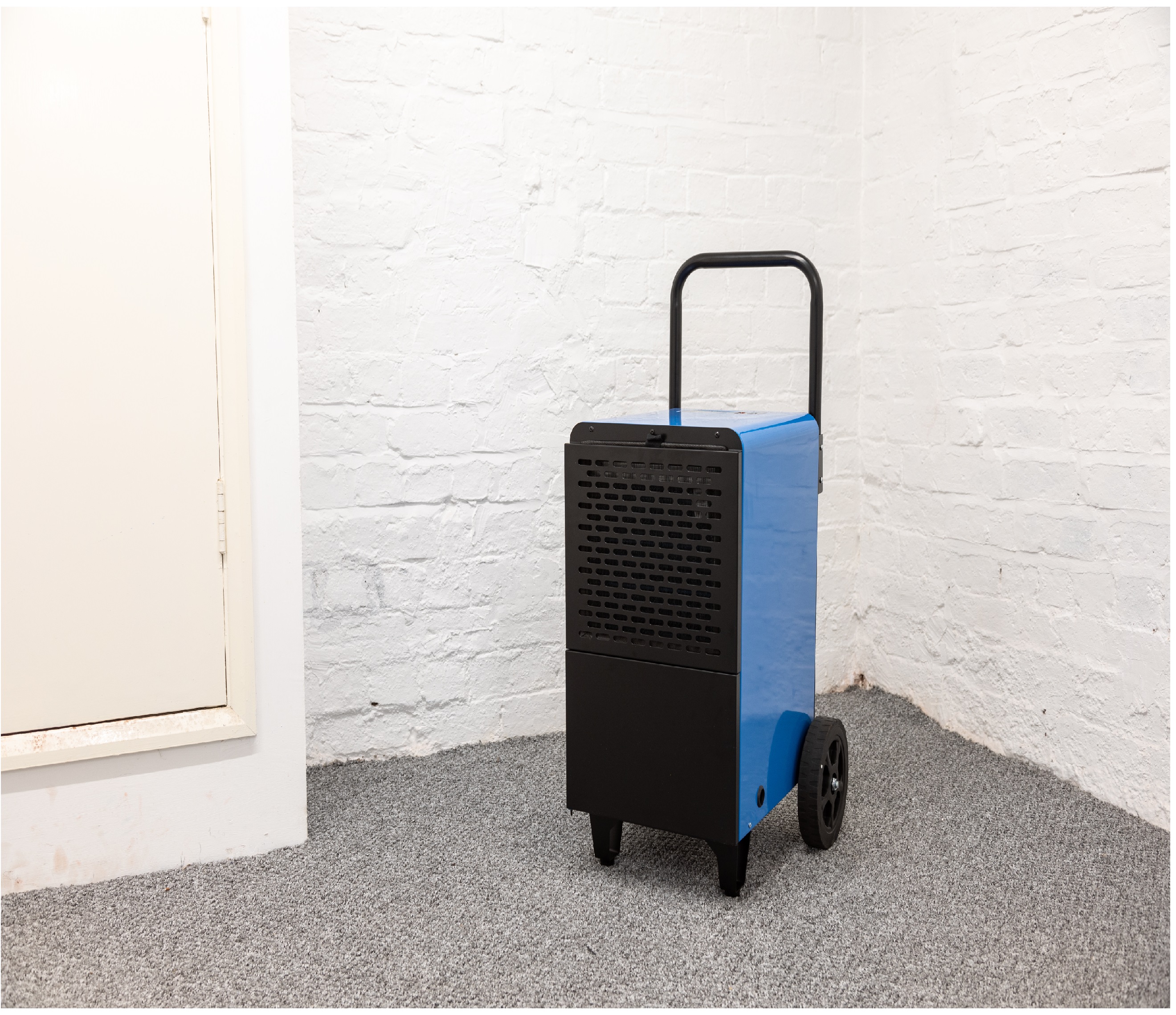 mde50-230v Broughton MD50 Dehumidifier 50 L water tank, 50 L/day extraction rate BS1363
