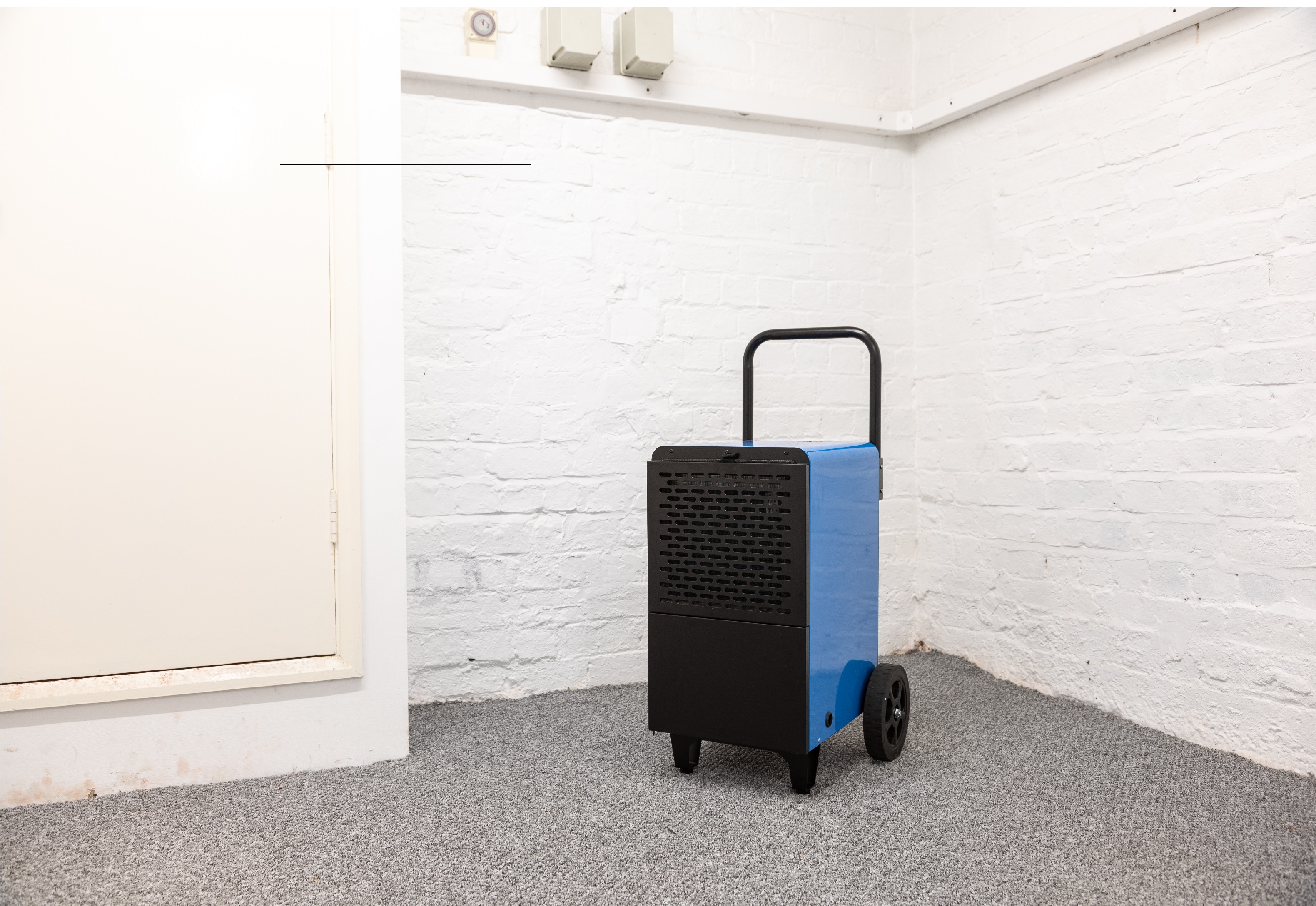 mde50-230v Broughton MD50 Dehumidifier 50 L water tank, 50 L/day extraction rate BS1363