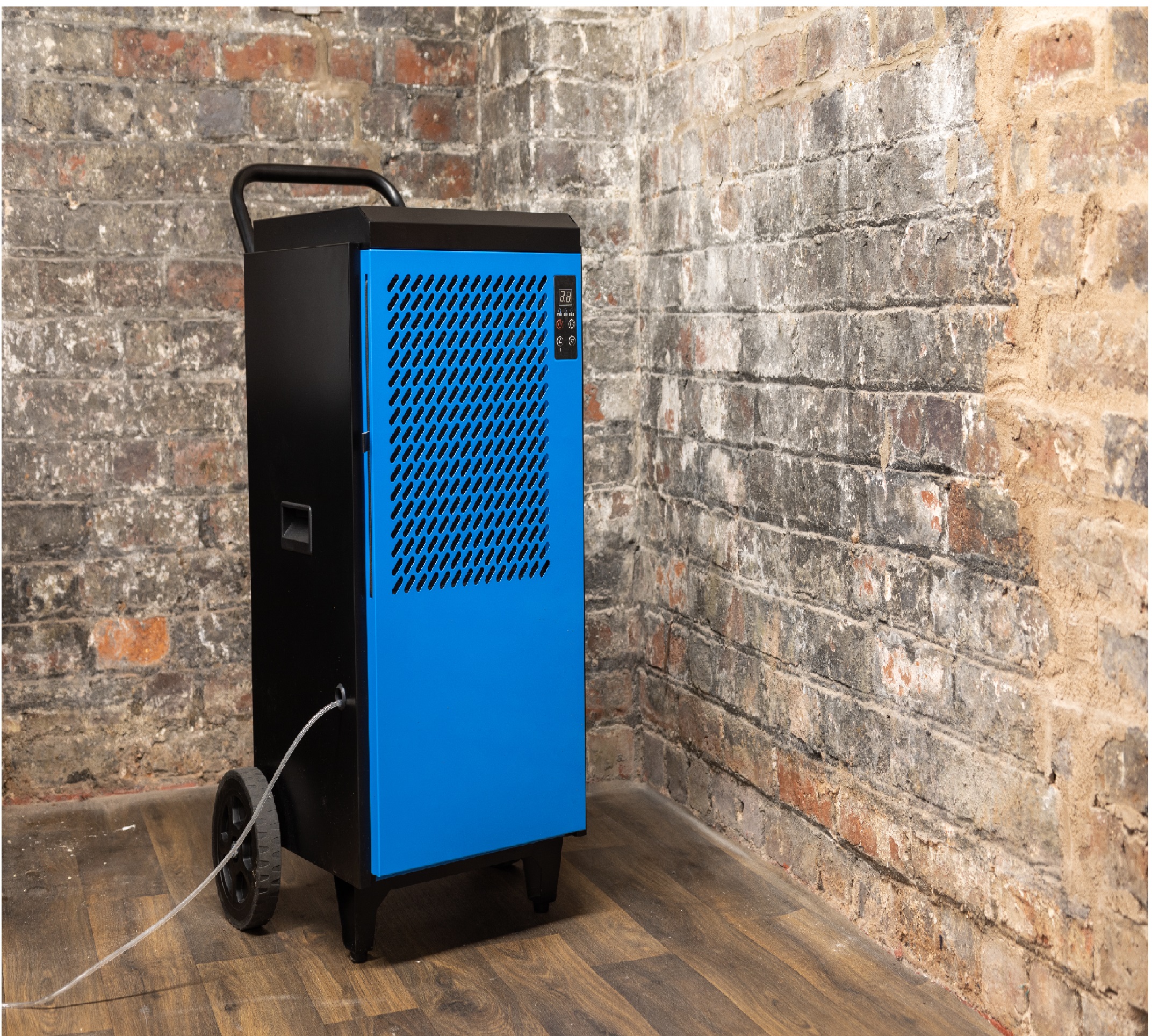mde70-230v Broughton MD70 Dehumidifier 70 L water tank, 70 L/day extraction rate BS1363