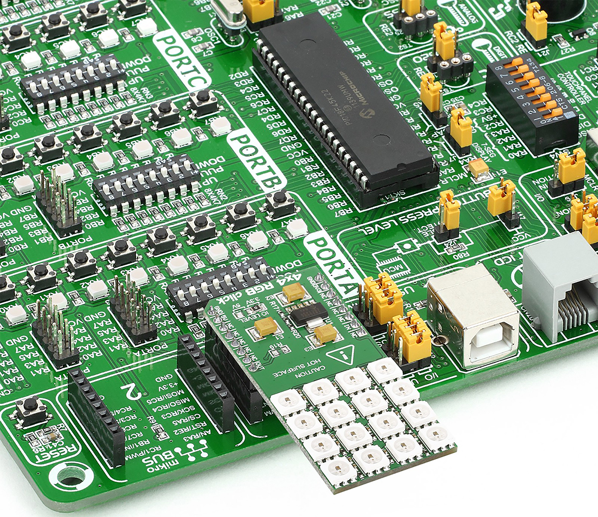 mikroe-1881 MikroElektronika MIKROE-1881 4x4 RGB Click LED Matrix Display Add On Board With WS2812, MCP1826 LDO Regulator