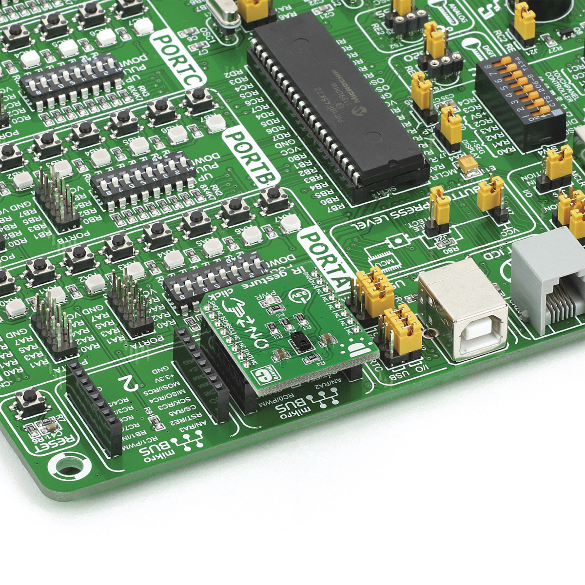 mikroe-2086 MikroElektronika IR Gesture Gesture Tracking MikroBus Click Board for 74HC32