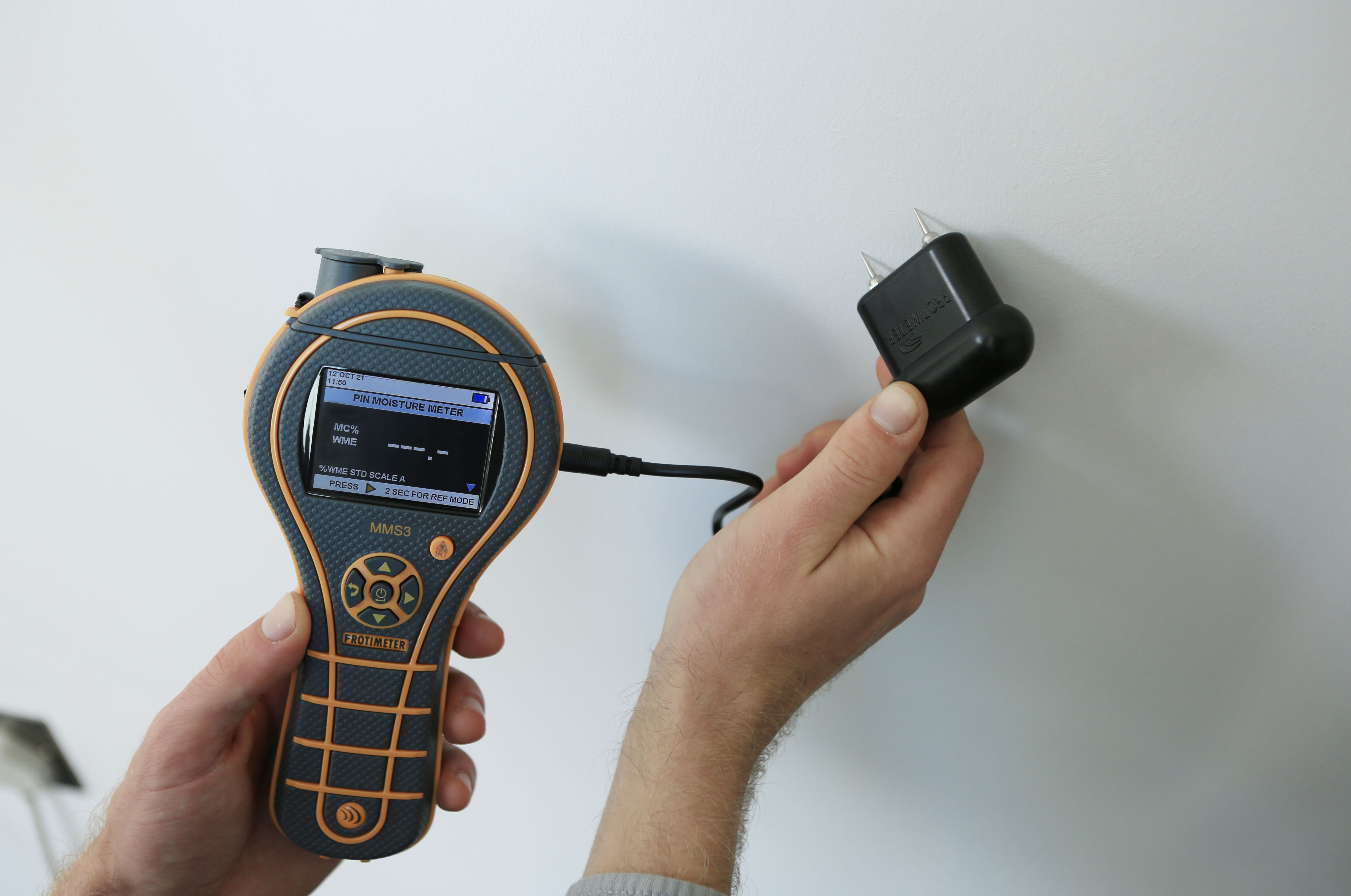 mms3-basic-bld9800 Protimeter BLD9800 Moisture Meter, LCD Display, Battery-Powered