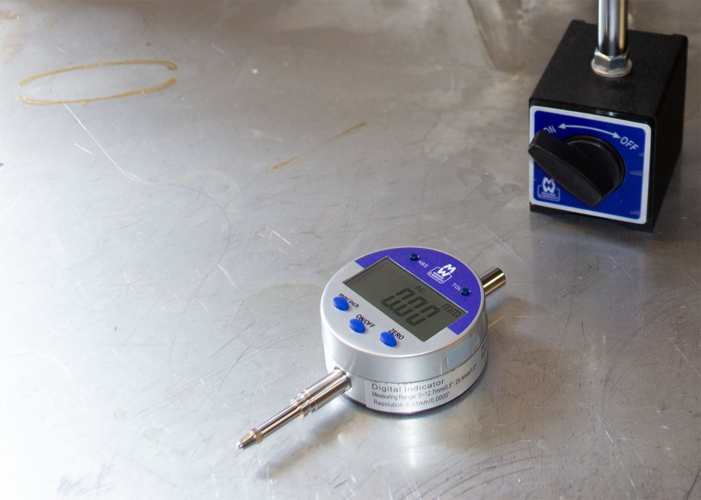 mw405-04db Moore & Wright MW405-04DB Imperial & Metric Plunger Digital Indicator 12.7 mm Max. Measurement, 0.01 mm Resolution, UKAS