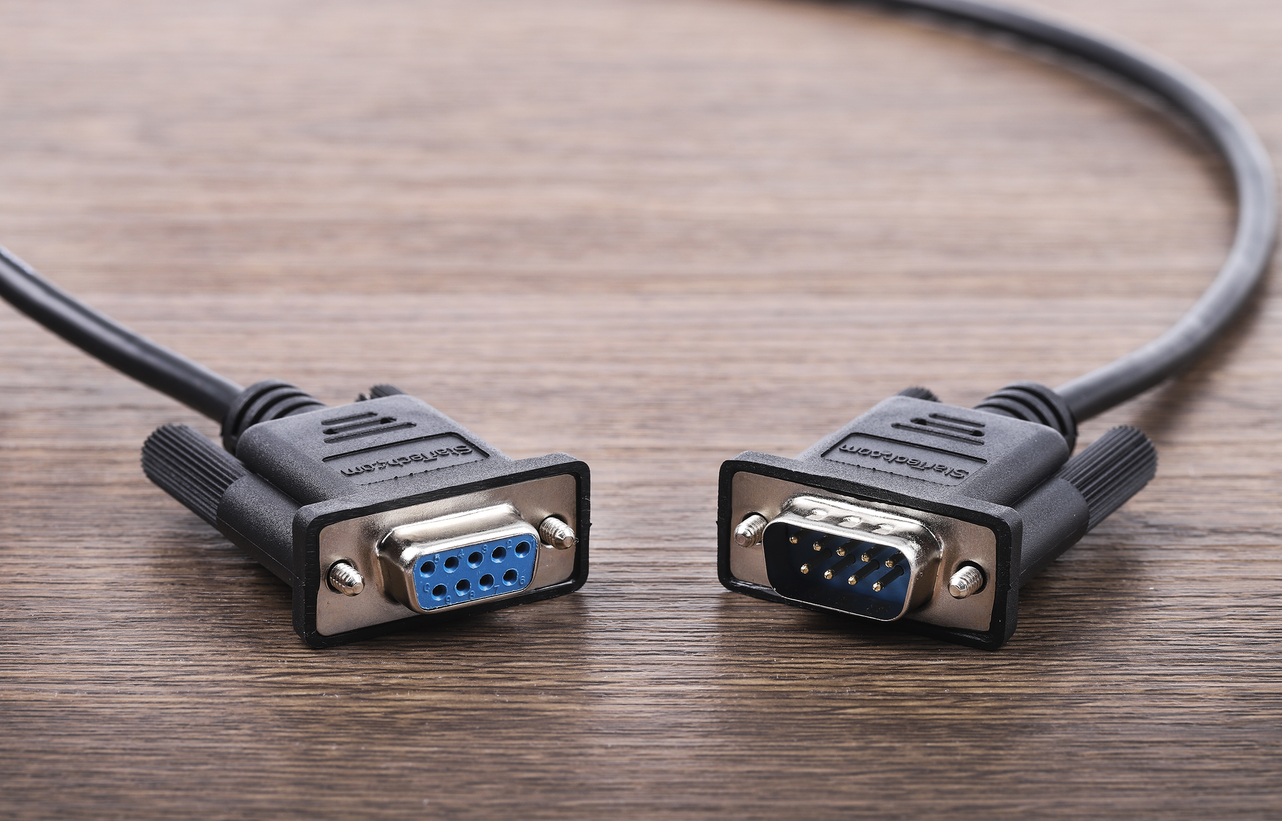 mxt1001mbk StarTech.com Male D-Sub 9-Pin to Female DB9 Serial Cable, 1 m Polyvinyl Chloride, MXT Series