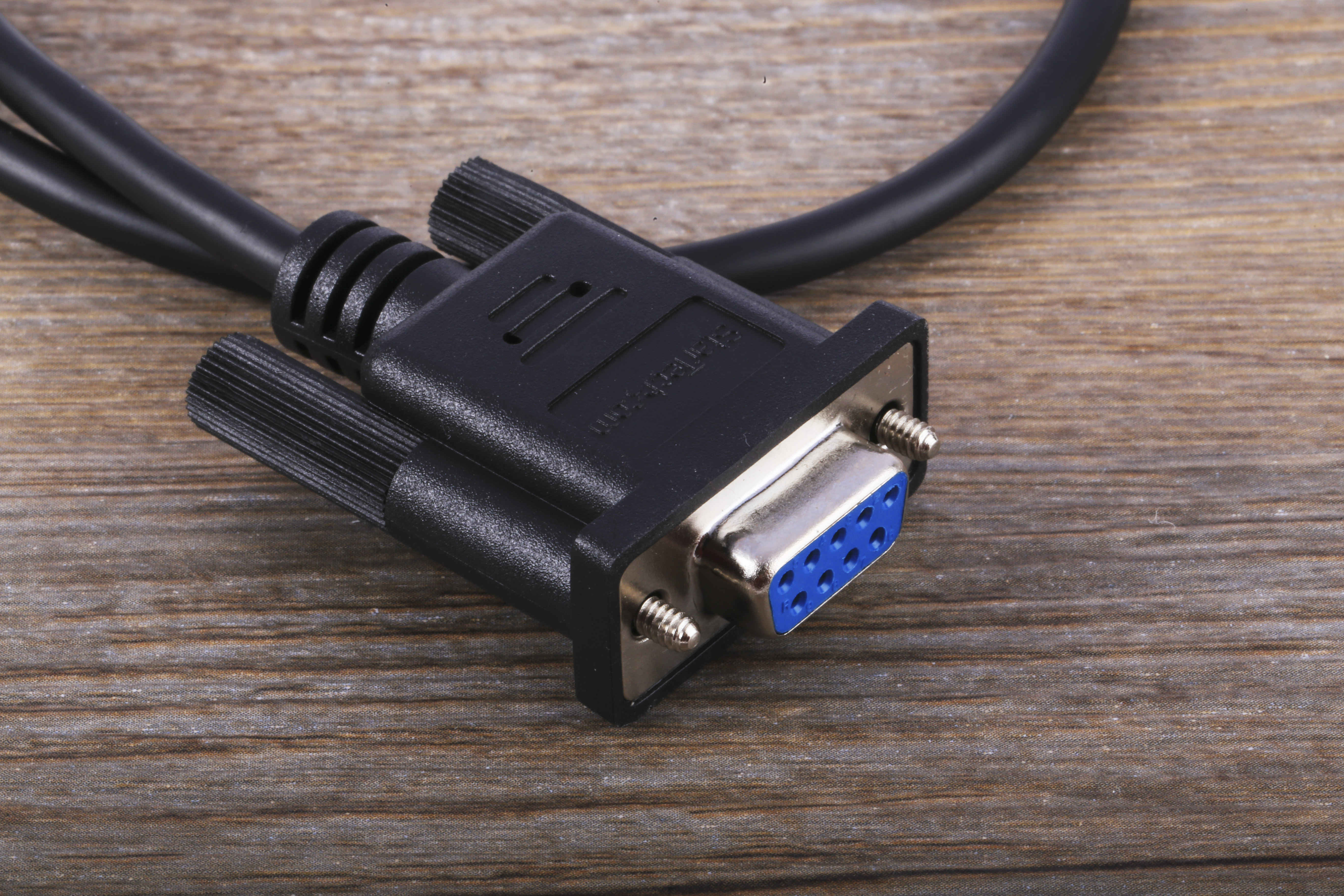 mxt10050cmbk StarTech.com Male D-Sub 9-Pin to Female DB9 Serial Cable, 0.5 m Polyvinyl Chloride, MXT Series