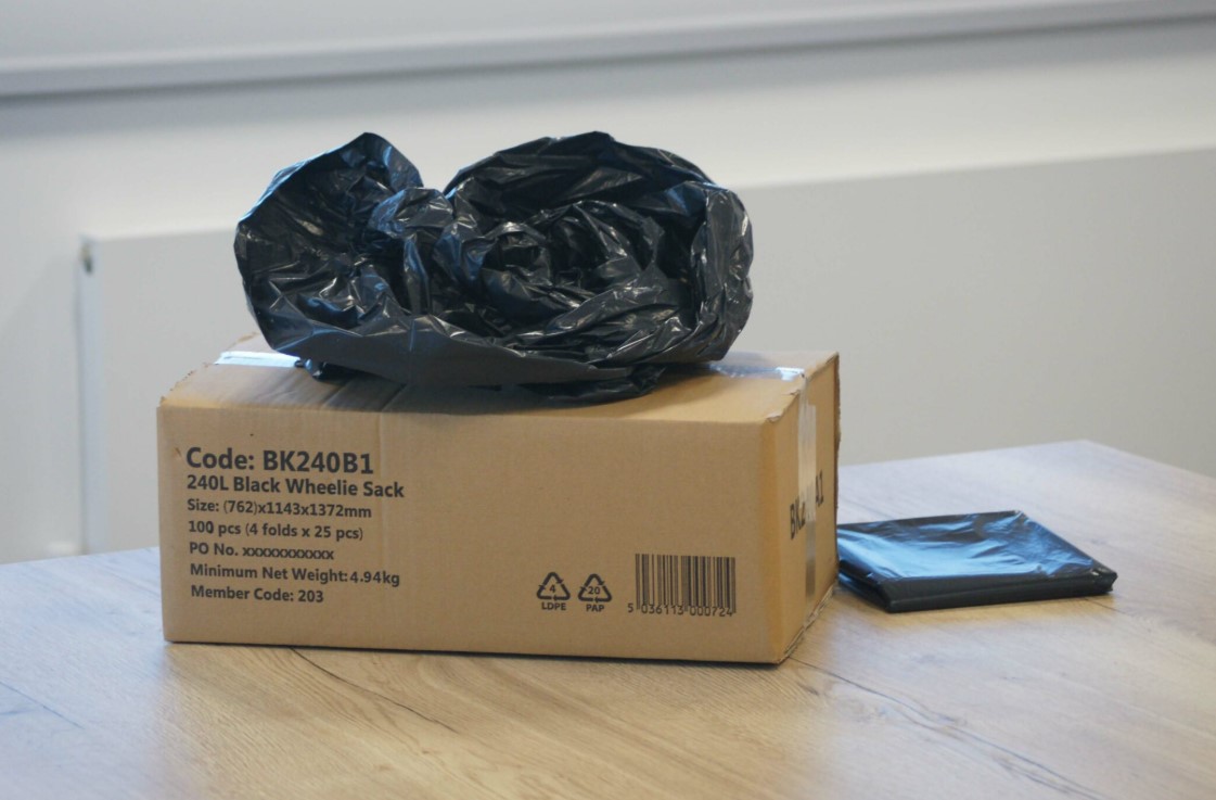 Cromwell Polythene Black Polythene Bin Bag, 240L Capacity, 100 Per Pack per Package