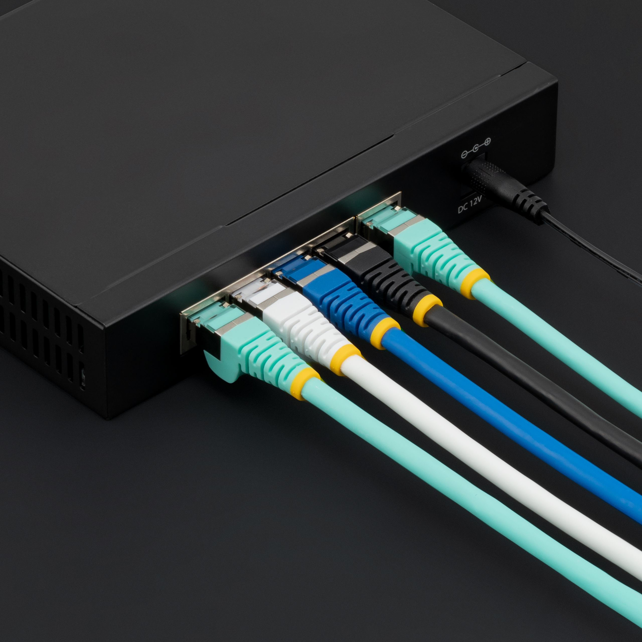 nlwh-5m-cat6a-patch StarTech.com NLWH, 5 m Cat6a Ethernet Cable, White, Shielded Screened Low Smoke Zero Halogen Sheath