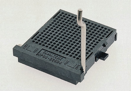 Yamaichi 2.54 mm Pitch 121 Way PGA Through Hole Prototyping IC Socket