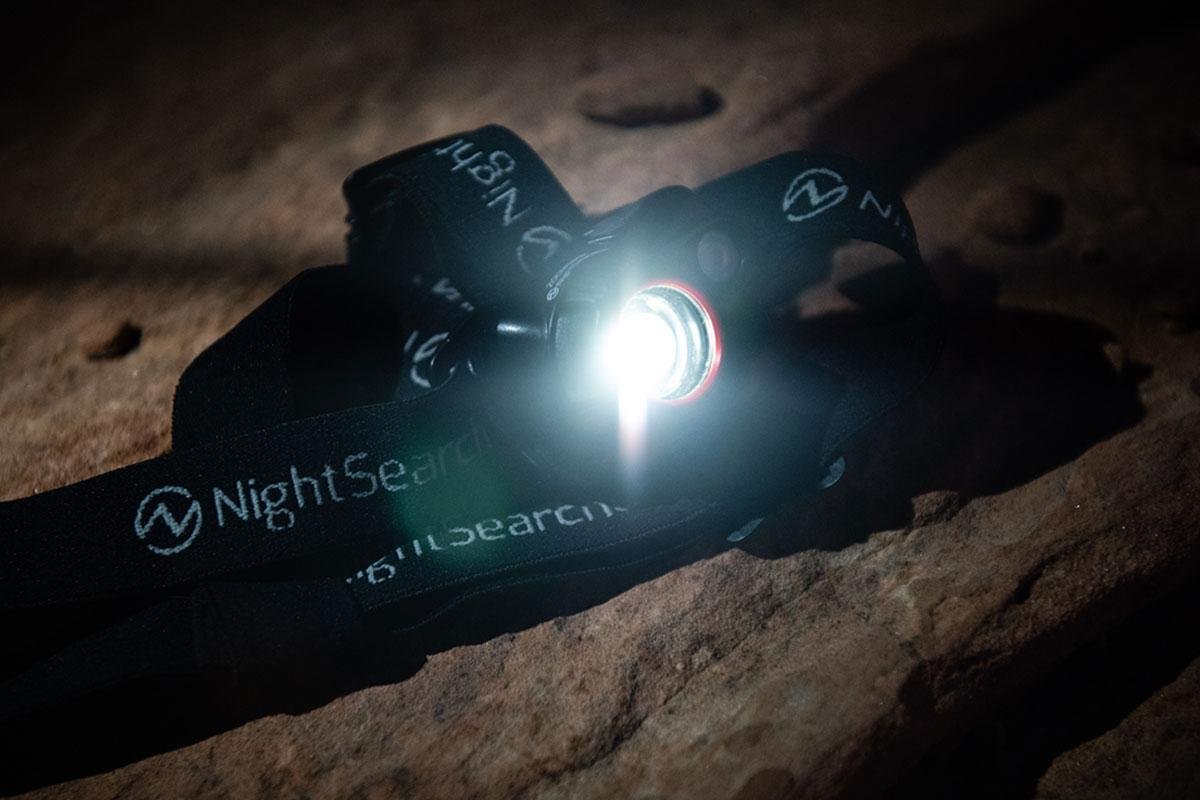nshtzoom700r Nightsearcher NSHTZOOM700R LED Head Torch 700 lm 200 M Range