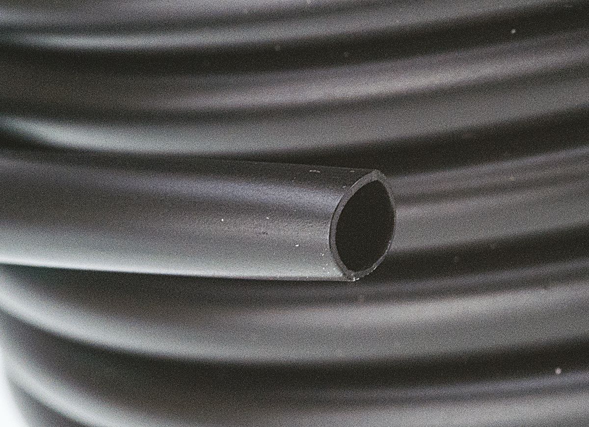 p1054-bk005 Alpha Wire Polyvinyl Chloride Black Cable Sleeve, 30m Length 5.69 mm Cable Diameter, FIT Wire Management Series