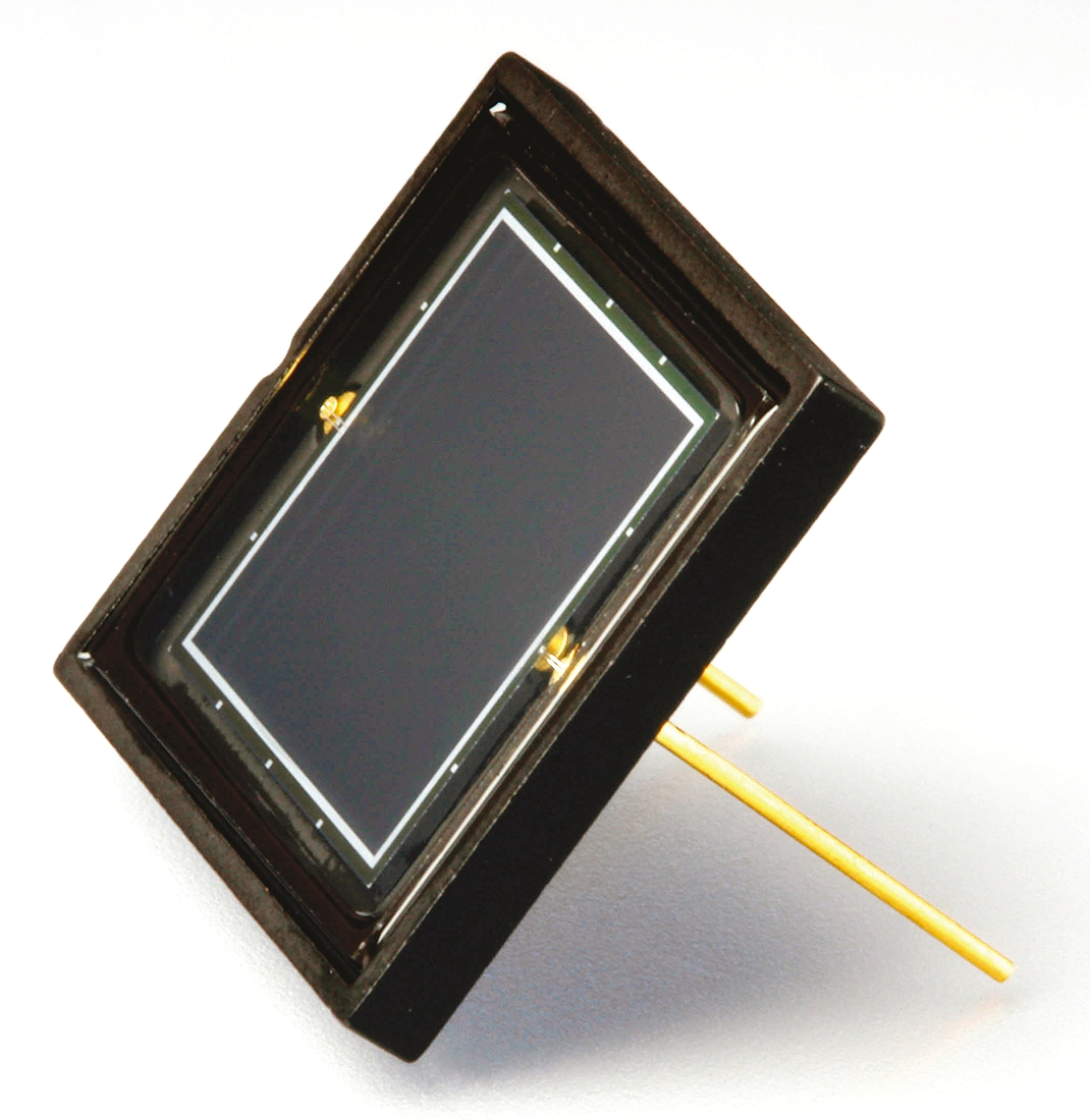 OSI Optoelectronics PIN-UV-100DQC Ultraviolet Photodiode, 65 °, Through Hole Ceramic package