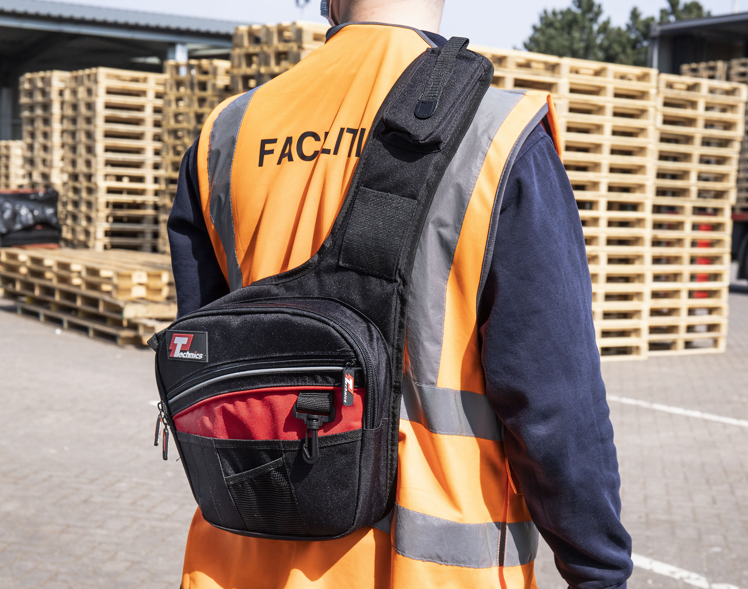 pt143 Technics Polyester Satchel with Shoulder Strap 350 mm x 50mm x 310 mm
