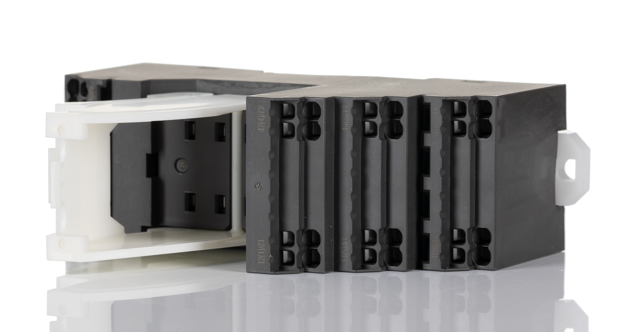 pyf-08-pu Omron PYF 8 Way 250V ac DIN Rail Relay Socket, for use with MY Series General Purpose Relay