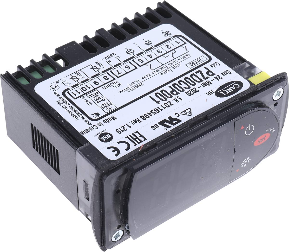 pzd0c0p001 Carel PZD Front On-Off Temperature Controller Relay 230V ac Electronic