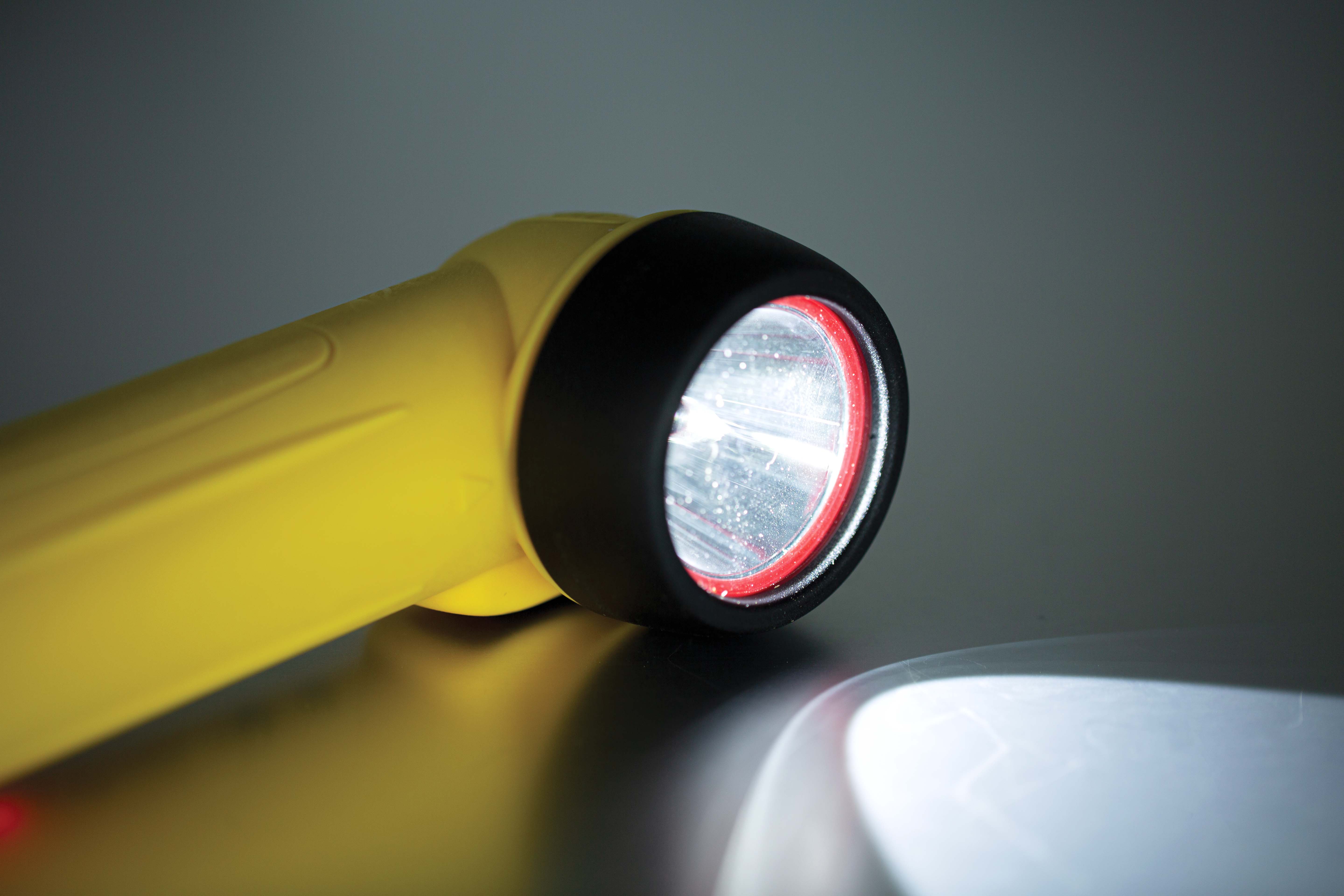 r-50h Wolf Safety IECEx/ATEX LED Torch Yellow Rechargeable 300 lm, 195 mm