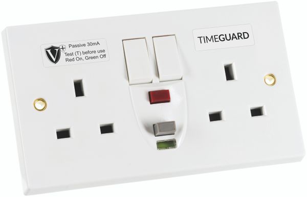 Timeguard 30A, Passive 1 RCD Socket, Plastic, Surface Switched, BS7288 & BS1363-2, 230V ac, White