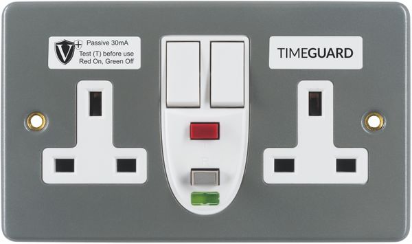 rcd08mpvn Timeguard 30A, Passive 1 RCD Socket, Plastic, Surface Switched, BS7288 & BS1363-2, 230V ac, Metallic, White