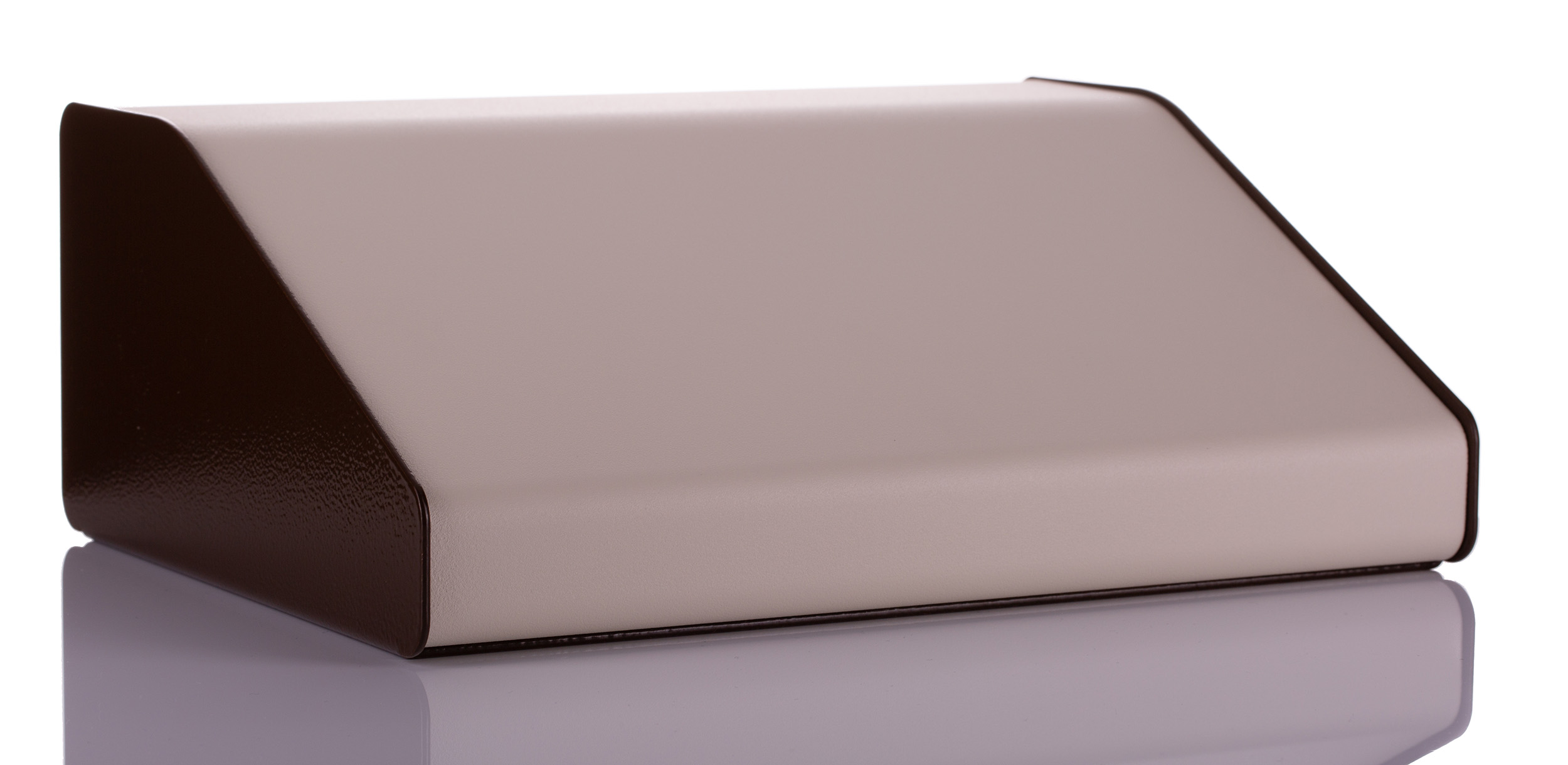 CAMDENBOSS 2000 Series Brown, Beige Aluminium Desktop Enclosure Sloped Front, 210 mm 106 mm, 381 mm