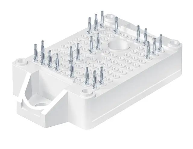 Semikron Danfoss SEMITOP SiC Power Module, 100 A, 1200 V SEMITOPE1 SK80MB120CR03TE1