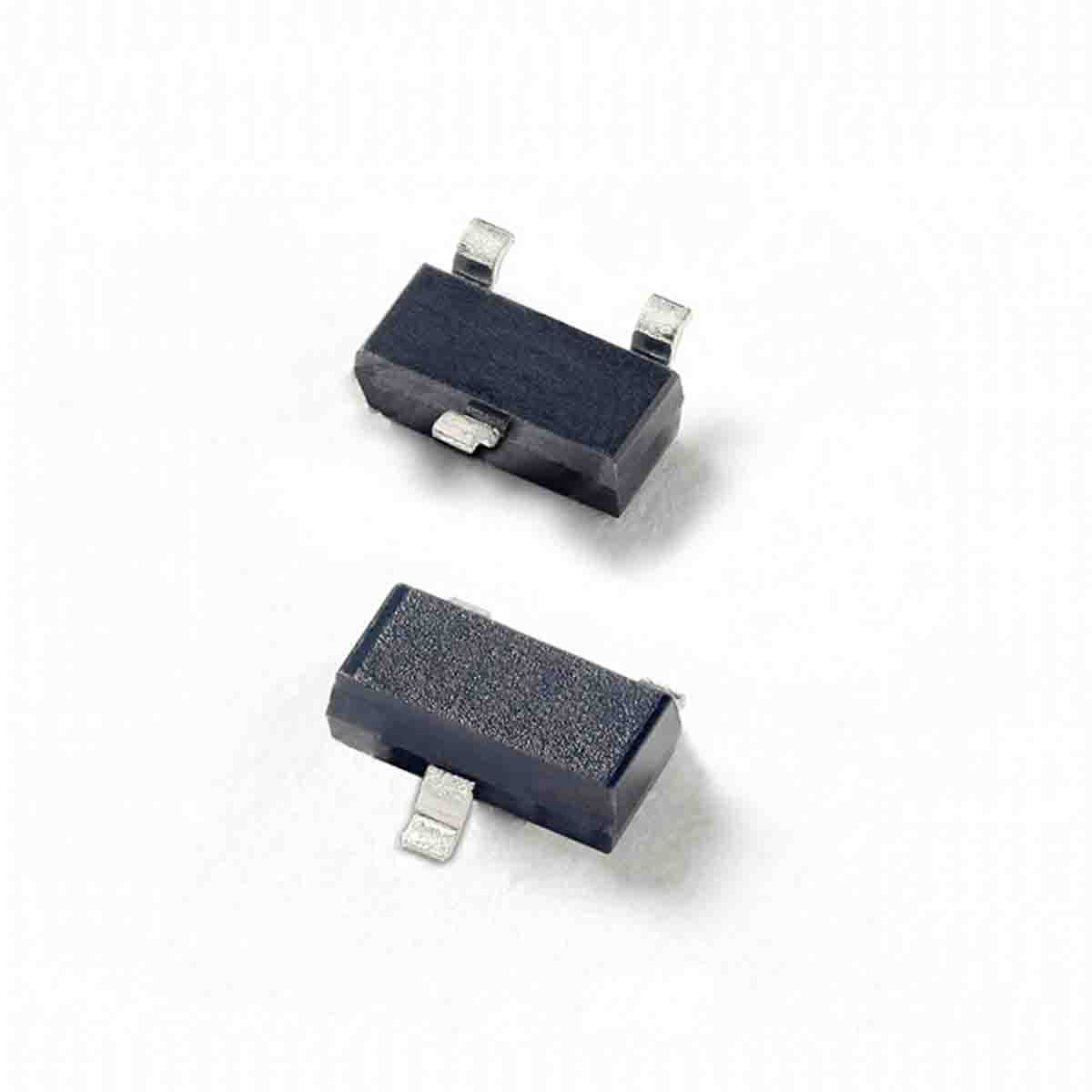 Littelfuse SP712-02HTG 2-Element Bi-Directional TVS Diode Array, 640 W, 3-Pin SOT-23
