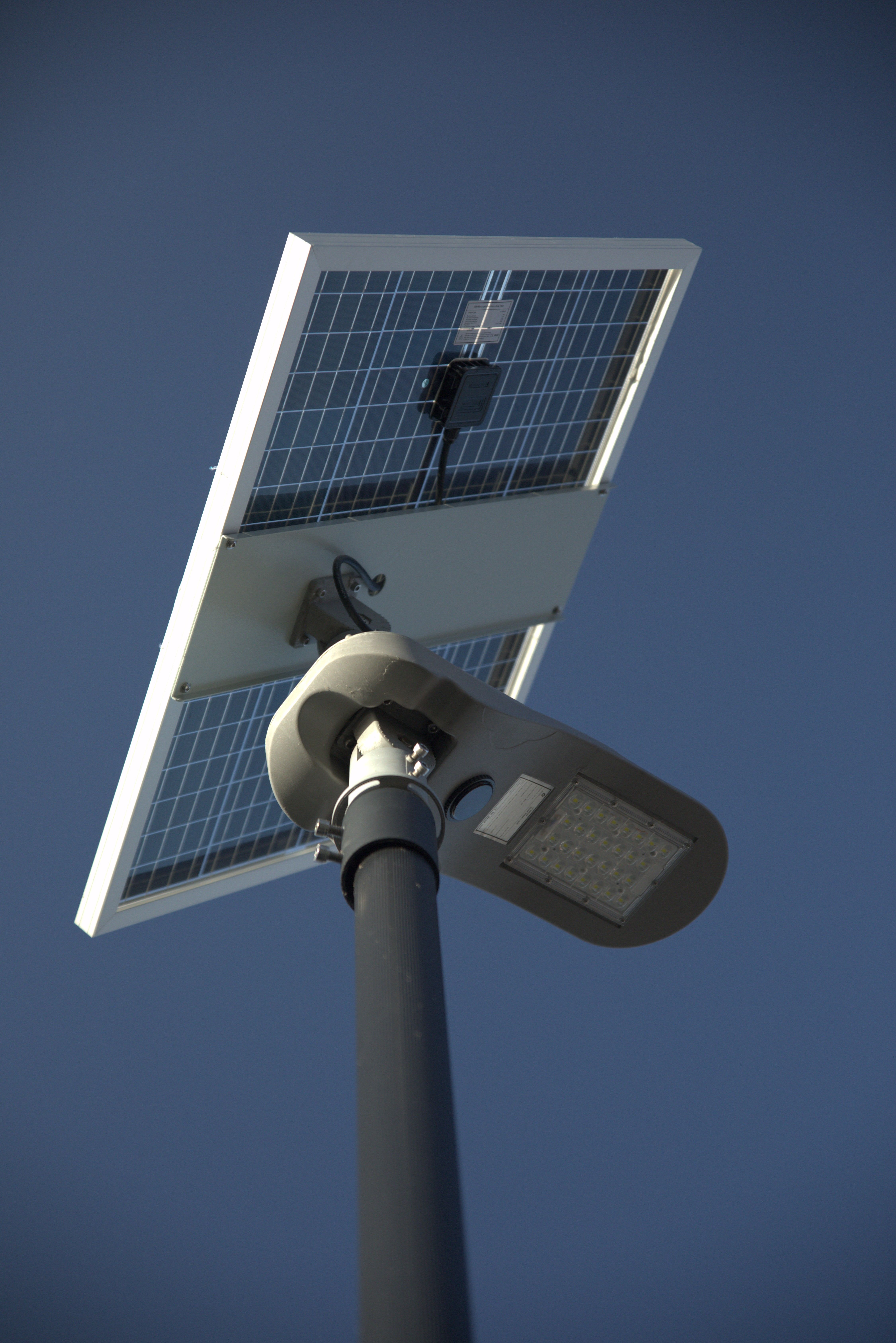 ss3000 TradeTuff Eco Solar Solar Powered LED Floodlight, 30 LED, 80 W Warm White, 3000 lm, IP65, 12.8V