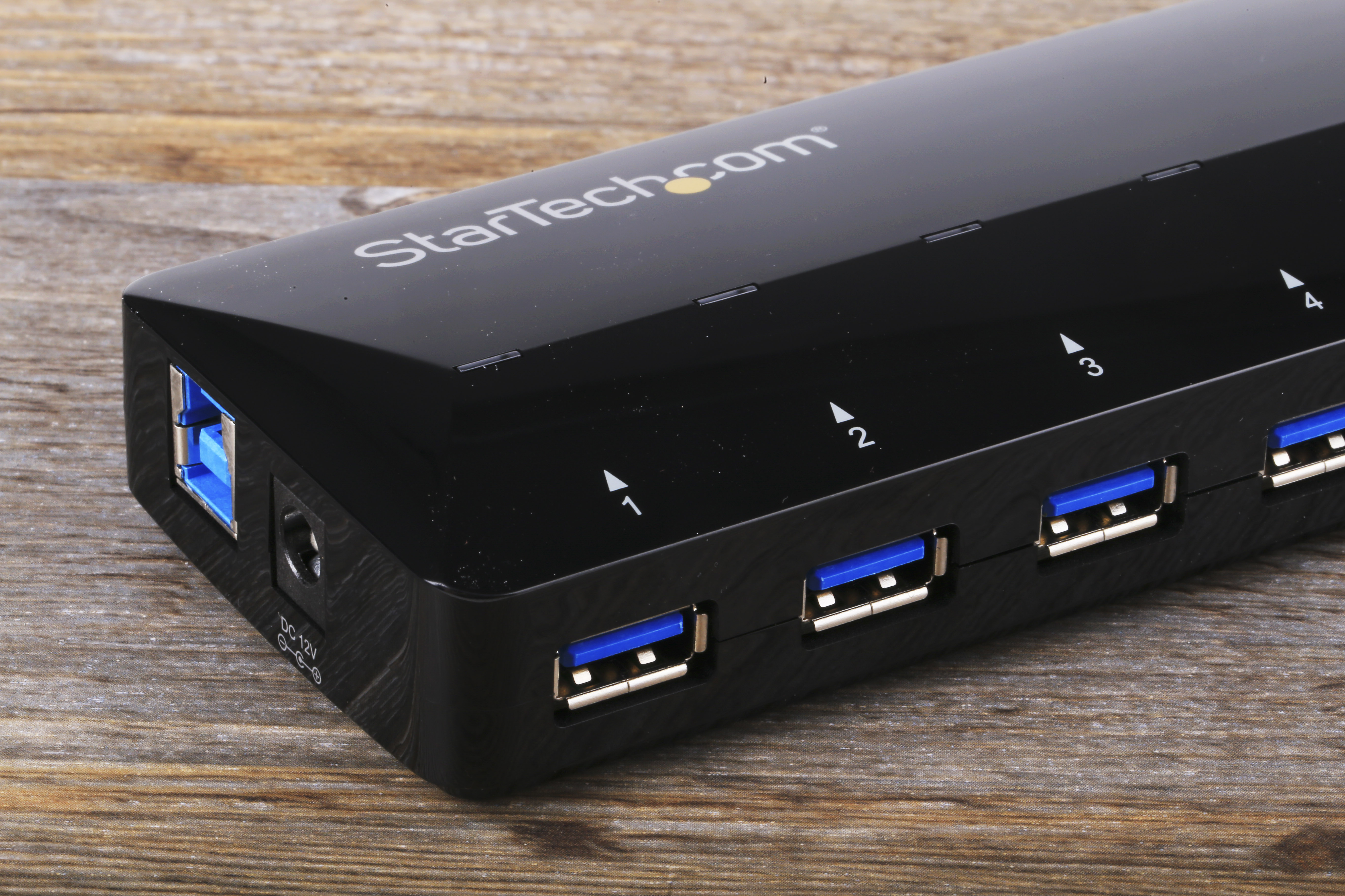 st103008u2c StarTech.com 10 Port USB 3.0 USB Hub, AC Adapter Powered, 60 mm 24 mm 201mm