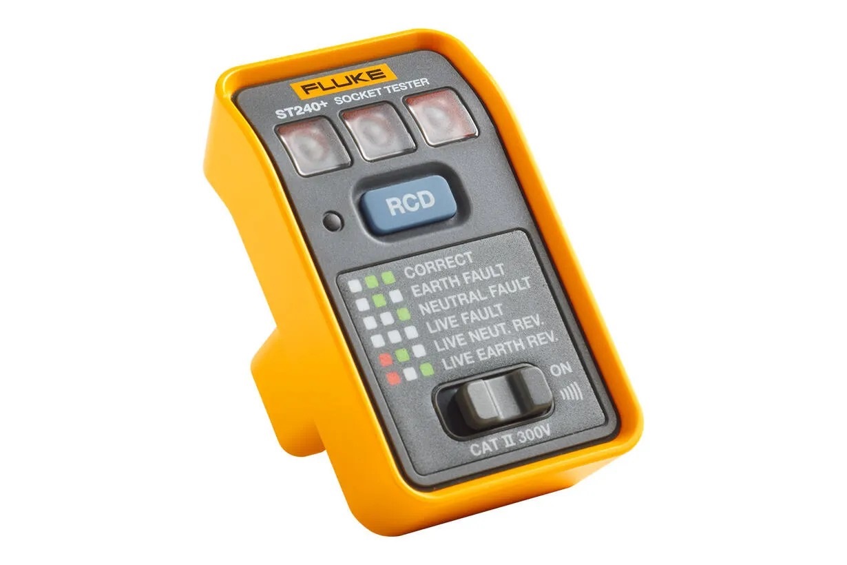 st240uk Fluke Mains Socket Tester 4mA 230V ac 300 V CAT II