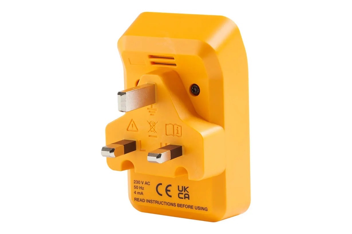 st240uk Fluke Mains Socket Tester 4mA 230V ac 300 V CAT II