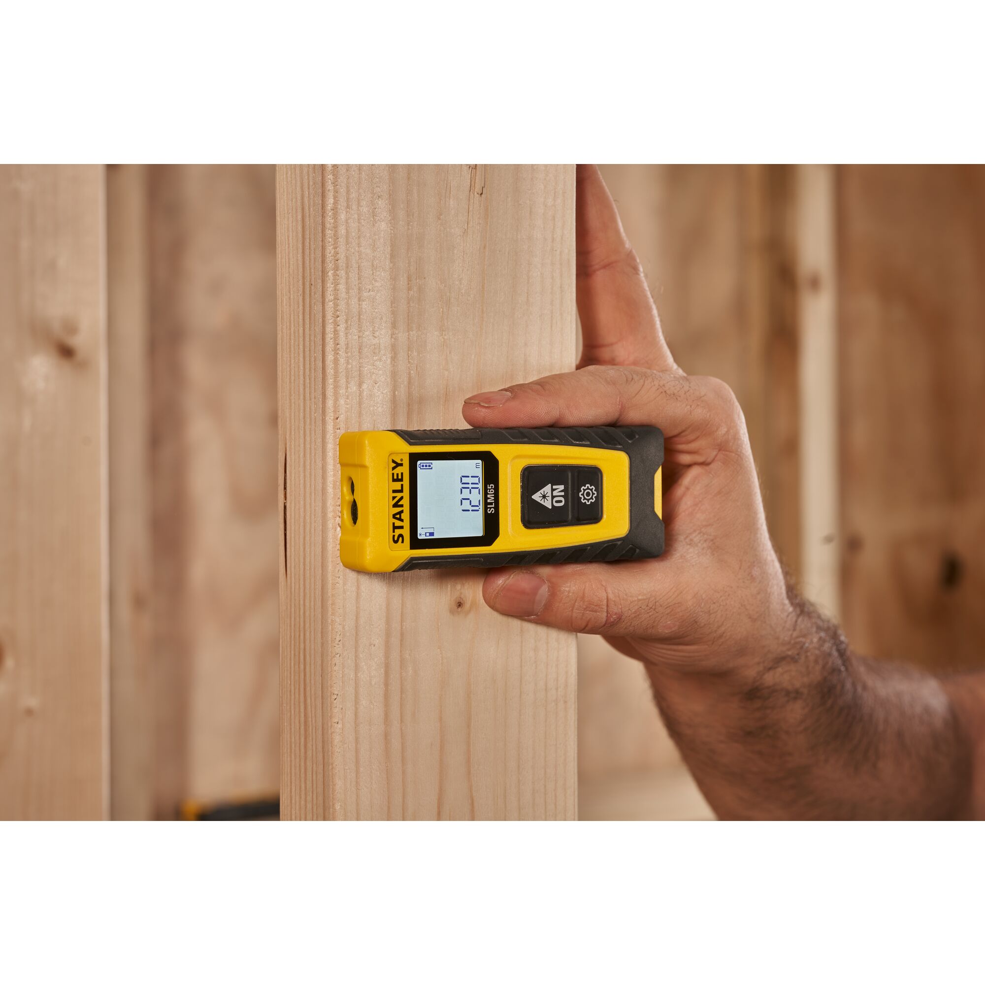 stht77065-0 Stanley Distance Meter, 20 m Range, ±3 (10 m) mm Accuracy