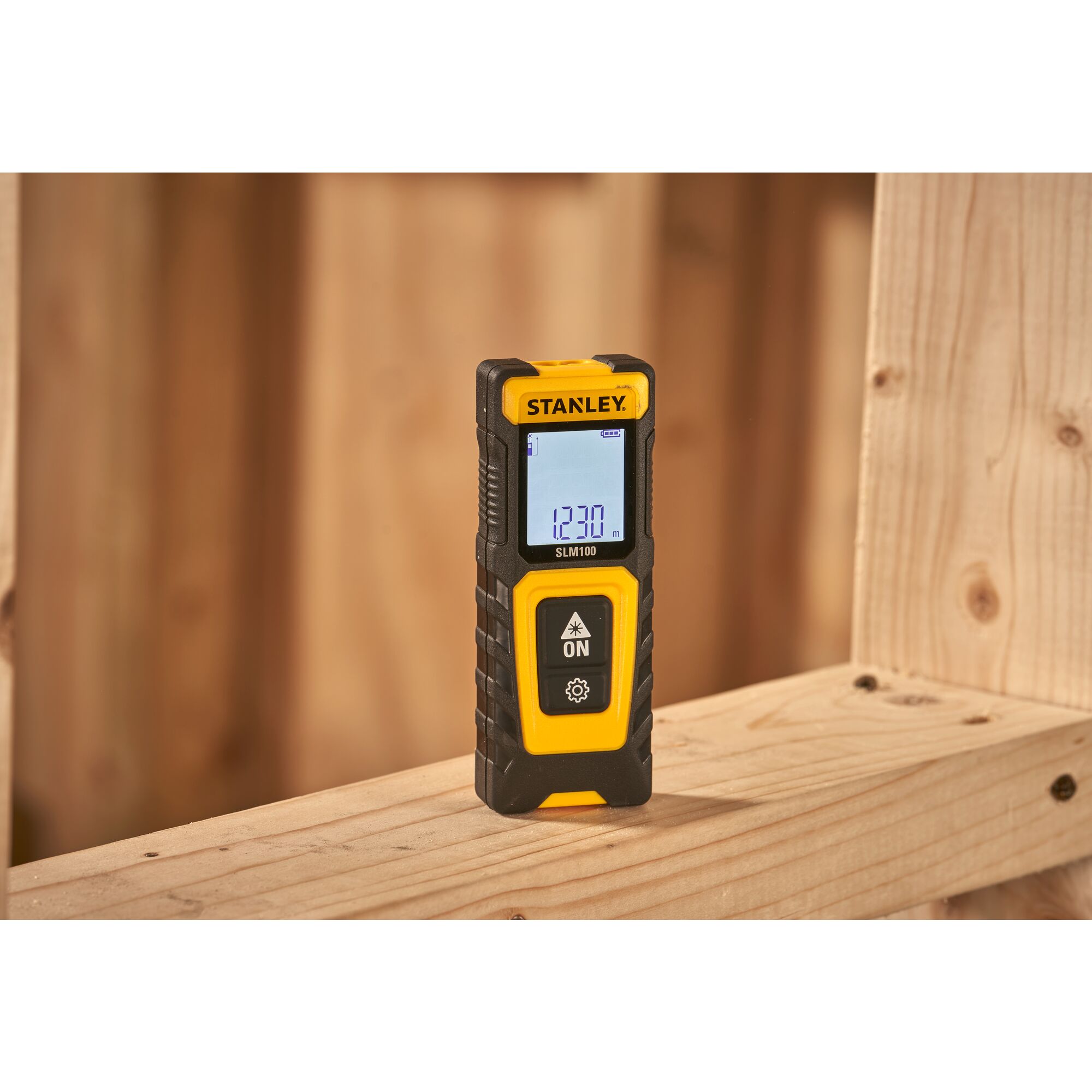 stht77100-0 Stanley Distance Meter, 30 m Range, ±3 mm Accuracy