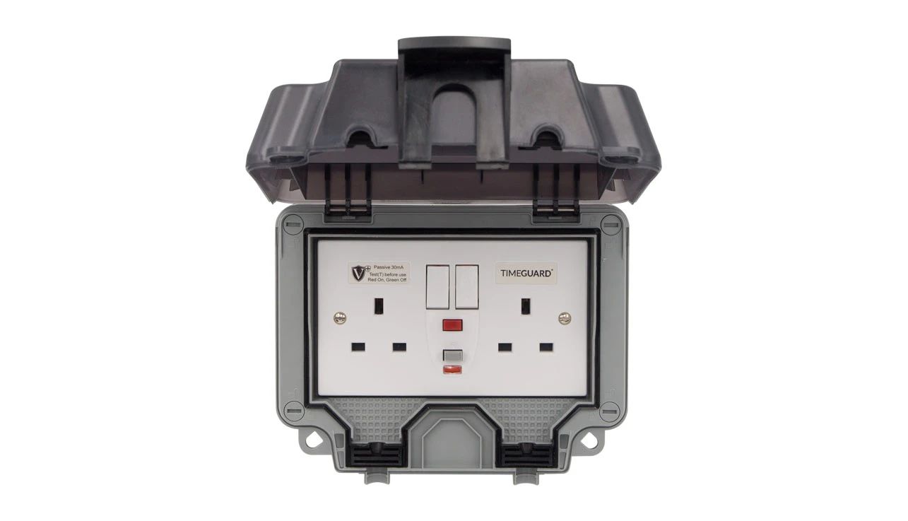 Timeguard TW1 13A, Passive (Latching) 2 General Purpose Enclosure, Polycarbonate, Box Mount Switched, BS EN 60529, IP66