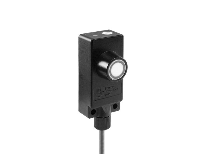 Baumer UNDK 30U6103 Rectangular Proximity Sensor, M8 1000 mm 0/10 V 15V 30 V dc