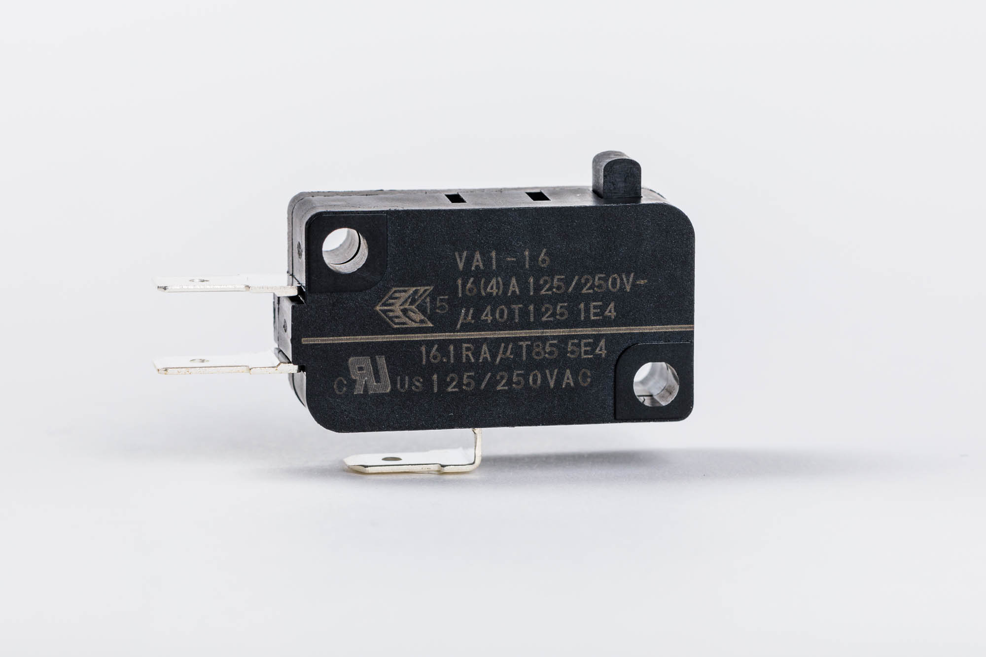 Zippy Snap Action Micro Switch, Solder Terminal, 16.1 A, 250 V ac, 1 V dc, SPDT