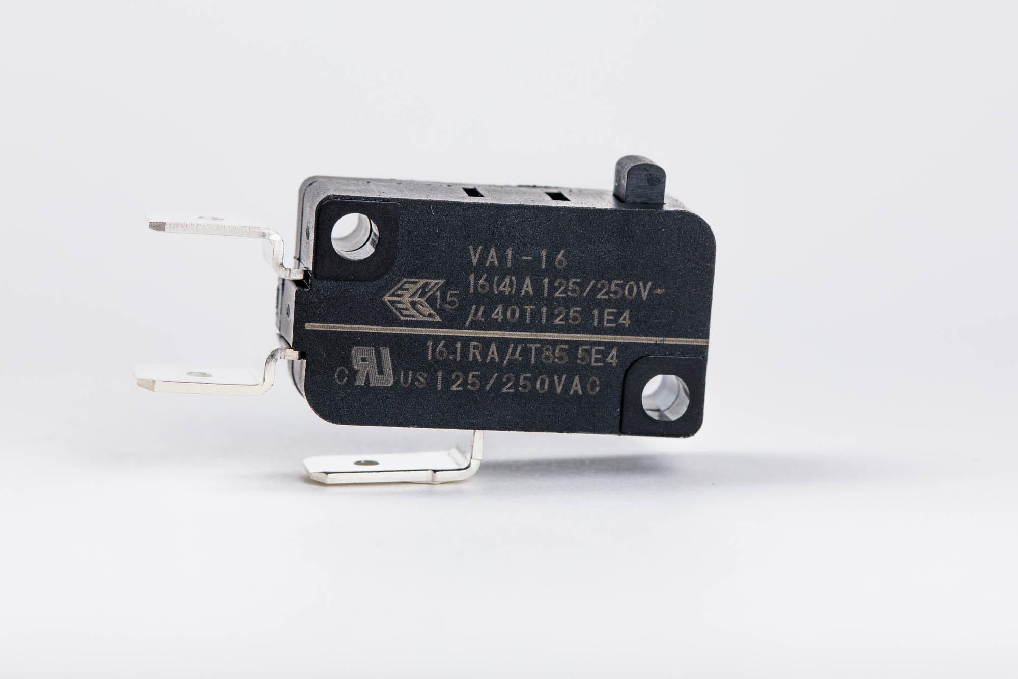 Zippy Snap Action Micro Switch, Solder Terminal, 16.1 A, 250 V ac, 1 V dc, SPDT