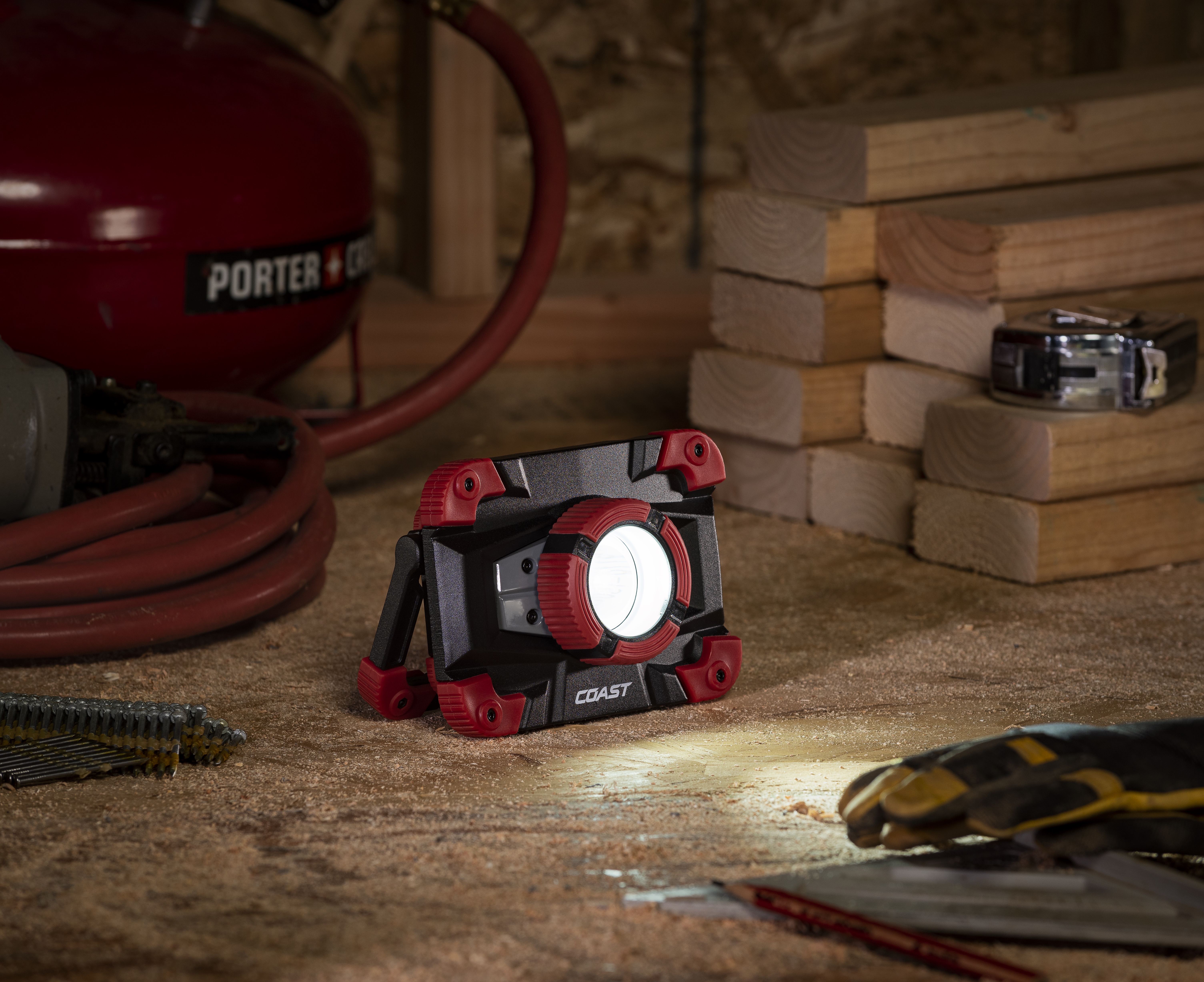 wlr1 Coast LED Work Lamp Work Light, 1150 lm, 3.7V, IP54