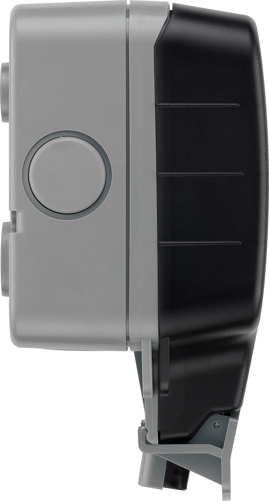 wp21-02 BG Electrical White 1 Gang Plug Socket, 13A Outdoor, Type G - British