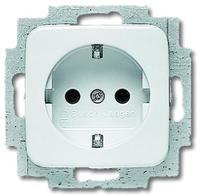 20-euc-214 Busch Jaeger - ABB White 1 Gang Plug Socket, 16A, Type F - German Schuko