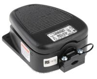 116-732 RS PRO Medium Duty Latching Clipper Foot Switch - Cast Iron Case Material, SP-CO, 20 A @ 125 V ac Contact Current, 250V