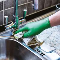 sho6110 Showa 6110PF Green Powder-Free Nitrile Disposable Gloves, Size 8, Medium, 100 per Pack