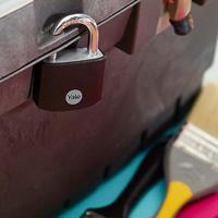 ye3b381191bk Yale Padlock Aluminium Padlock, 6mm Shackle, 42mm Body