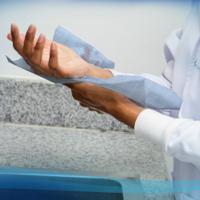 6668 SCOTT Scott () Rolled Blue Hand Towels, 198 x 200mm, 304 Sheets