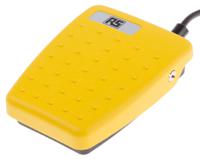 808-6986 RS PRO General Purpose Momentary Foot Switch - Thermoplastic Case Material, SP-CO, 1.75 A Contact Current, 24V Contact