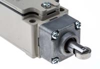 d4b-4171n Omron D4B-N Series Roller Plunger Interlock Switch, NO/NC, IP67, DPST, Metal Housing