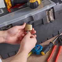 y110b401222 Yale Padlock Brass Padlock, 6.3mm Shackle, 40mm Body