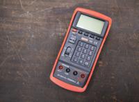 174-9556 RS PRO 133 Current & Voltage Calibrator, Max Voltage 20V, Max Current 24mA
