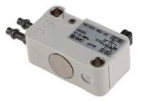 vm1000-4nu-00 SMC Basic 3/2 Pneumatic Manual Control Valve VM1000 Series, 2.5mm, III B